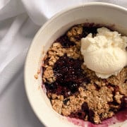 Microwave berry crumble