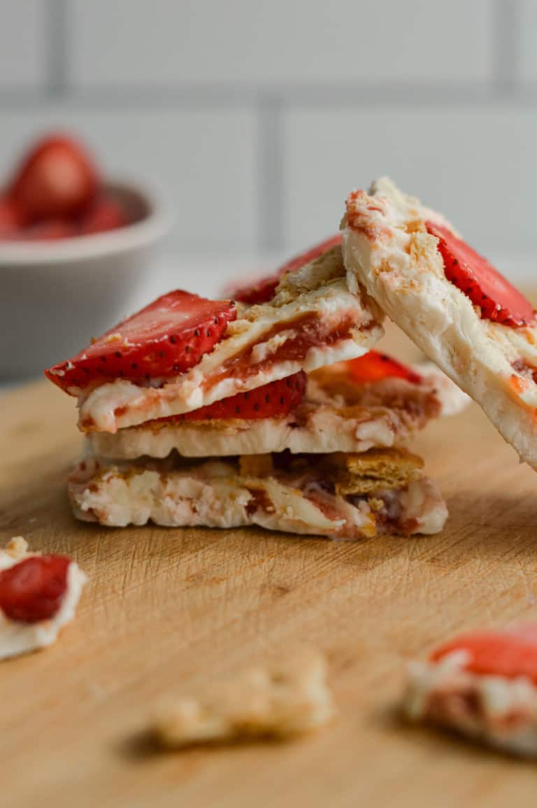 Cheesecake Frozen Yogurt Bars/Bark Nourished by Nic