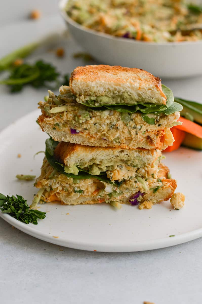 Cross section of vegan chickpea salad sandwich.