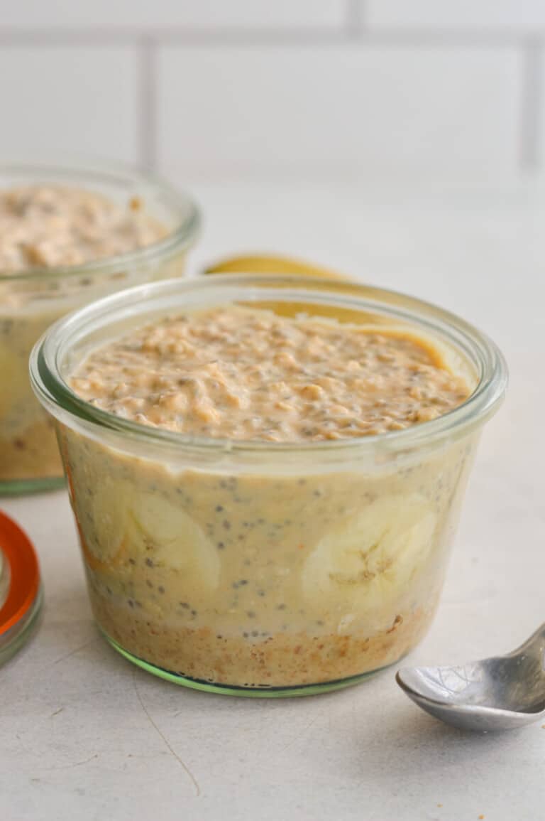 Picture of Banana Cream Pie Overnight Oats - Nourished by Nic