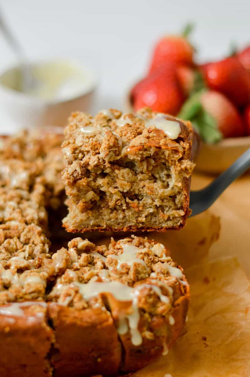 Spatula lifting up coffee cake