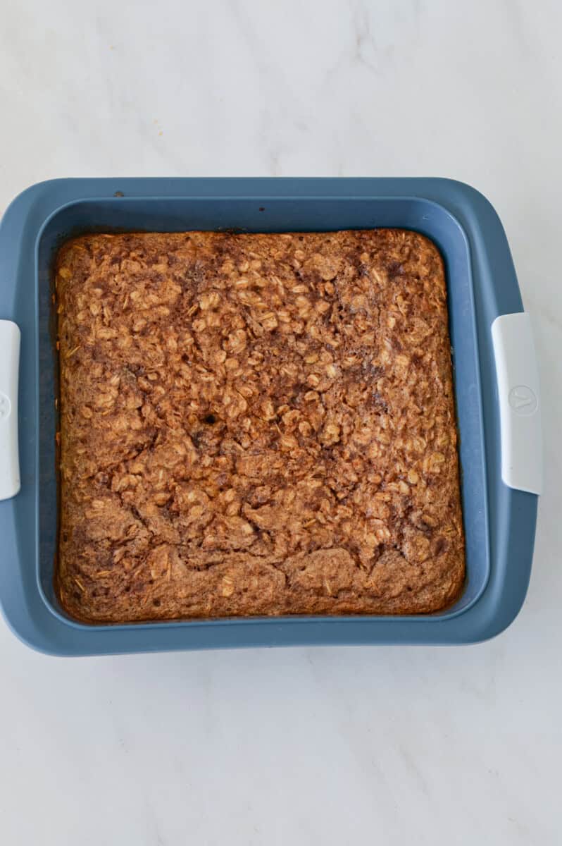 Baked cinnamon roll oats after being baked.